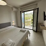 Mira Taormine
