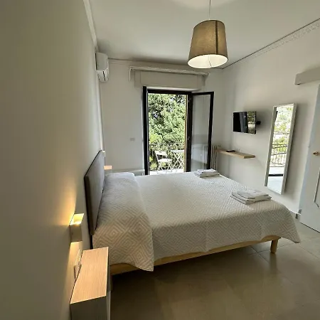 Mira Gæstehus Taormina