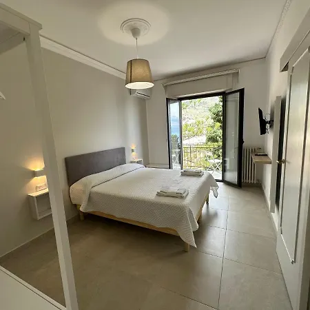Gæstehus Mira Taormina